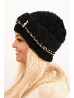 Dámská zimní čepice huňatá s perlami a ozdobným vzorem černá Dámská zimní čepice huňatá s perlami a ozdobným vzorem černá