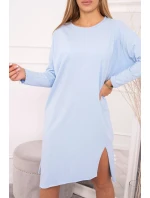 Modré šaty nadměrné velikosti