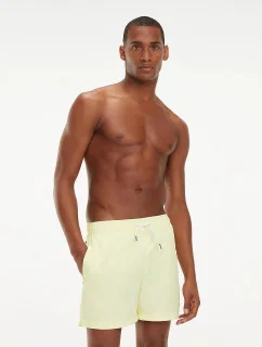 Pánské šortky UM0UM01080-701 žlutá - Tommy Hilfiger