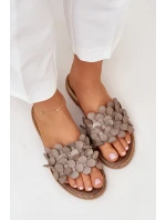 Dámské pantofle na plochém podpatku 40381 Taupe - Zazoo Dámské pantofle na plochém podpatku 40381 Taupe - Zazoo