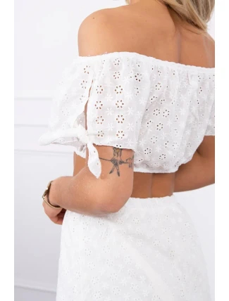 Vyšívaná sada v barvě ecru Vyšívaná sada v barvě ecru