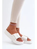 Dámské Pěnové Žabky Na Platformě S Sponou Big Star NN274A661 Bílé Dámské Pěnové Žabky Na Platformě S Sponou Big Star NN274A661 Bílé