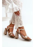 Kožené sandály na podpatku Maciejka 06029-25 Zlaté