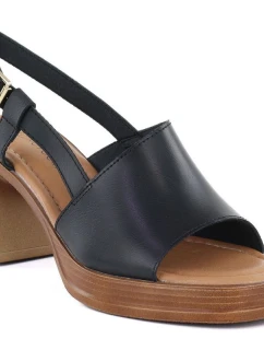 Dámské černé sandály na jehlovém podpatku Potocki 54324