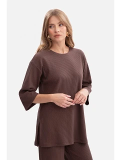 B301 Žebrovaný pletený top - hnědý