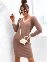 Bavlněné šaty v barvě cappuccino s ozdobnými stahovacími lemy (770) Bavlněné šaty v barvě cappuccino s ozdobnými stahovacími lemy (770)