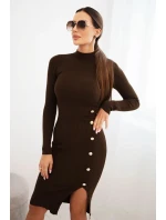 Dámské pruhované šaty s rolákem a ozdobnými knoflíky hnědá