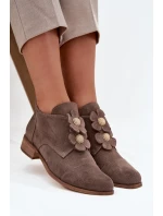 Semišové dámské polobotky s ozdobnými květinami Zazoo 3080 tmavě béžové