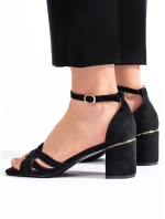 Trendy dámské černé sandály na širokém podpatku Trendy dámské černé sandály na širokém podpatku