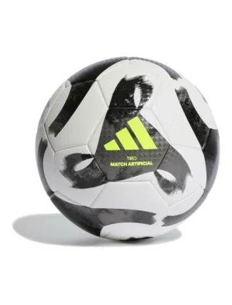 Fotbalový míč Tiro Match s umělým povrchem HT2423 - Adidas