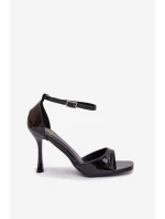 Lakované sandály na jehlovém podpatku Revella – černé