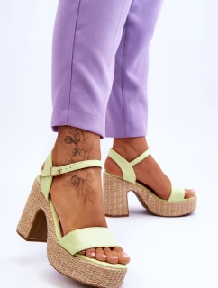 Pohodlné semišové sandály na robustním podpatku Světle zelená Elishia