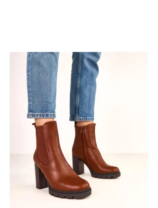 Boty na podpatku  model 220578 Solea