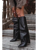 Zateplené kozačky na jehlovém podpatku s ohrnutým svrškem černé Tamonia