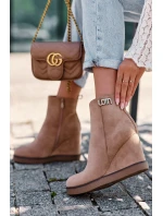 Ozdobené Kožené Boty Na Koturnu S Ocíněním Bežové Vere