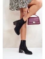 Zateplené dámské boty na podpatku se zdobením černé D&A MR880-130 Zateplené dámské boty na podpatku se zdobením černé D&A MR880-130