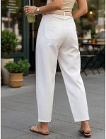 Dámské džíny mom fit s páskem a vysokým sedem bílé FashionStreet UY3062