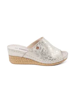 Pohodlné dámské Jasnobeżowy nazouváky na klínku