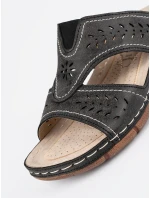 Luxusní dámské  nazouváky černé na klínku