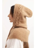 Dámská čepice s kapucí, zavazováním a copánkovým vzorem tmavě camelová Dámská čepice s kapucí, zavazováním a copánkovým vzorem tmavě camelová