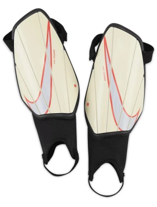 SPORT Charge GRD chrániče kolen SP2165 - Nike SPORT Charge GRD chrániče kolen SP2165 - Nike
