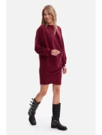 B298 Úpletové šaty s bočními záhyby - vínové