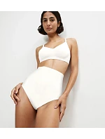 TRIUMPH SHAPE SMART – Formující tanga s vysokým pasem Triumph TRIUMPH SHAPE SMART – Formující tanga s vysokým pasem Triumph