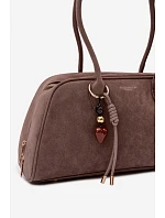 Eko semišová kabelka s přívěskem tmavohnědá Noelia
