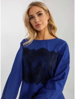 Dámská halenka LK-BZ-506877.15x Královská modř s černou - FPrice