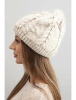 Dámská zimní čepice z vlny s pleteným vzorem K452 béžová Dámská zimní čepice z vlny s pleteným vzorem K452 béžová