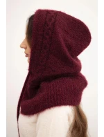 Dámská čepice s kapucí, šněrováním a copánkovým vzorem bordová Dámská čepice s kapucí, šněrováním a copánkovým vzorem bordová