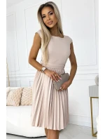 311-14 LILA Plisované šaty s krátkými rukávy a páskem - BEACH 311-14 LILA Plisované šaty s krátkými rukávy a páskem - BEACH