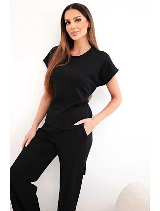 Dámský komplet z měkkého úpletu s halenkou s krátkým rukávem a kalhotami se širokými nohavicemi černý Dámský komplet z měkkého úpletu s halenkou s krátkým rukávem a kalhotami se širokými nohavicemi černý