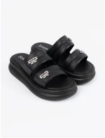 Komfortní černé dámské nazouváky platforma Komfortní černé dámské nazouváky platforma