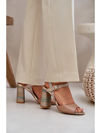 Kožené elegantní sandály na podpatku tmavě béžové Laura Messi 2136