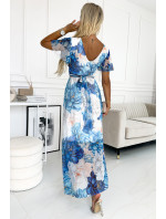 CINZIA - Dámské síťované šaty s výstřihem, krátkými rukávy, dlouhým zavazováním v pase a se vzorem velkých světle modrých květů 489-2