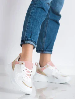 Výborné bílé dámské tenisky bez podpatku