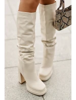 Nazouvací kozačky na podpatku a platformě s nařasením zateplené světle béžové Beridra