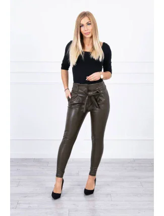 Kožené kalhoty vázané vpředu khaki barvy Kožené kalhoty vázané vpředu khaki barvy