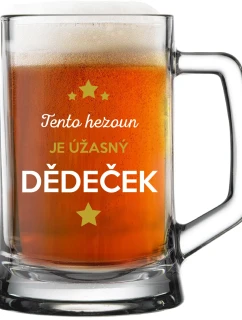 TENTO HEZOUN JE ÚŽASNÝ DĚDEČEK - pivní sklenice 0,5 l