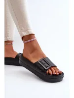 Dámské pěnové pantofle na platformě s přezkou Big Star - černá Dámské pěnové pantofle na platformě s přezkou Big Star - černá