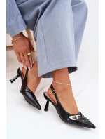 Dámské sandály na podpatku s pásky a přezkou Černé Parina