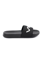 Pohodlné nazouváky černé dámské na plochém podpatku Pohodlné nazouváky černé dámské na plochém podpatku