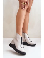 Lakovane Boty Na Klínu Zateplené D&A MR880-136 Světle šedé Lakovane Boty Na Klínu Zateplené D&A MR880-136 Světle šedé