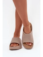 Dámské pantofle na platformě Big Star – tmavě béžové