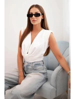 Dámská saténová halenka s hlubokým výstřihem ecru