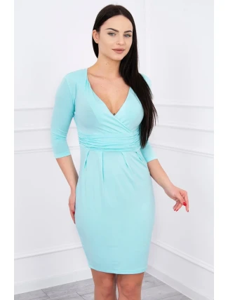 Přiléhavé šaty s výřezem pod poprsím mincovník