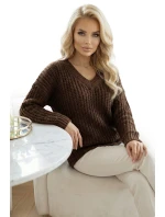 661-2 Teplý svetr oversize s fleecovou vazbou a výstřihem do V - čokoládový