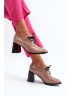 Dámské lakované polobotky na podpatku béžové Nelione Dámské lakované polobotky na podpatku béžové Nelione