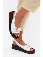 Kožené sandály na platformě s ozdobou S.Barski KV61-6047 Bílé